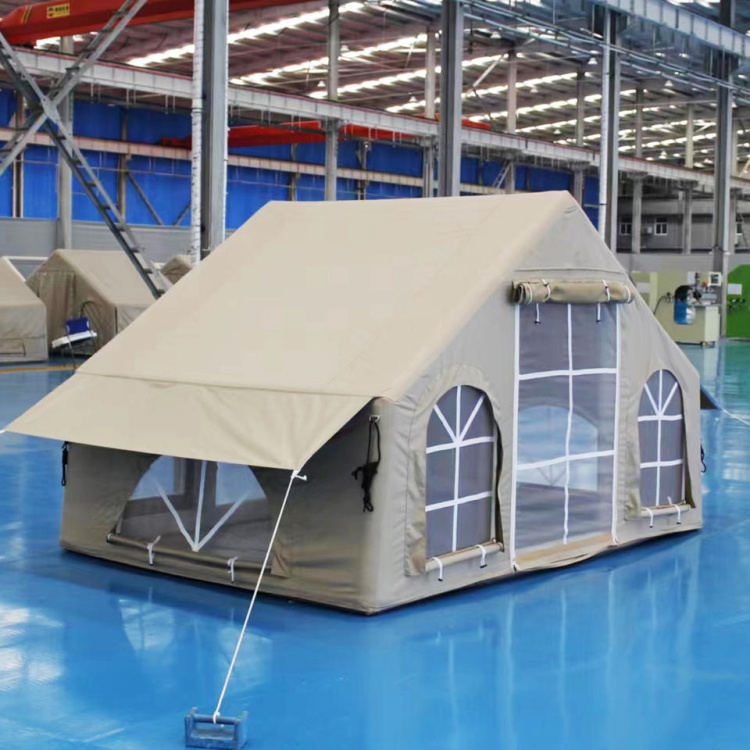 ເຮືອນ tent ທີ່ມີອັດຕາເງິນເຟີ້ກາງແຈ້ງ